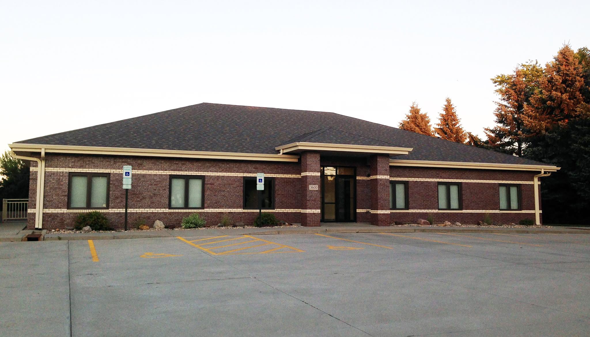 Odland Chiropractic Clinic, 3600 S Marion Rd, Sioux Falls
